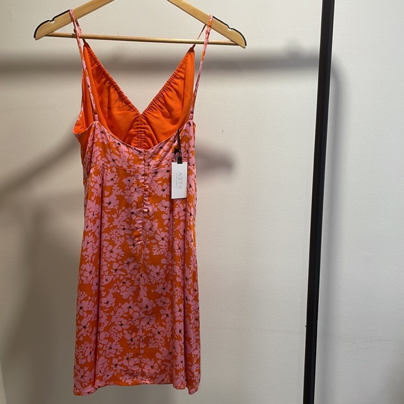 ASTR THE LABEL | PEONY DRESS - Picture 10 of 10